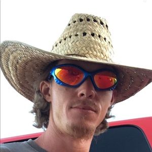 Meet your Posher, Sam